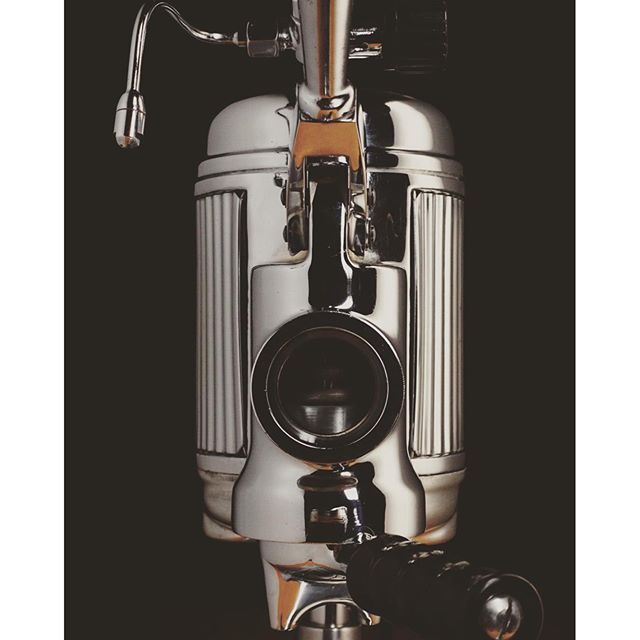 Faema designers were taking all the right drugs in the 60's. Finally able to complete the refurb on this #faemina. Molto grazie a @gonzlab. #coffeemachinist #espressohistory